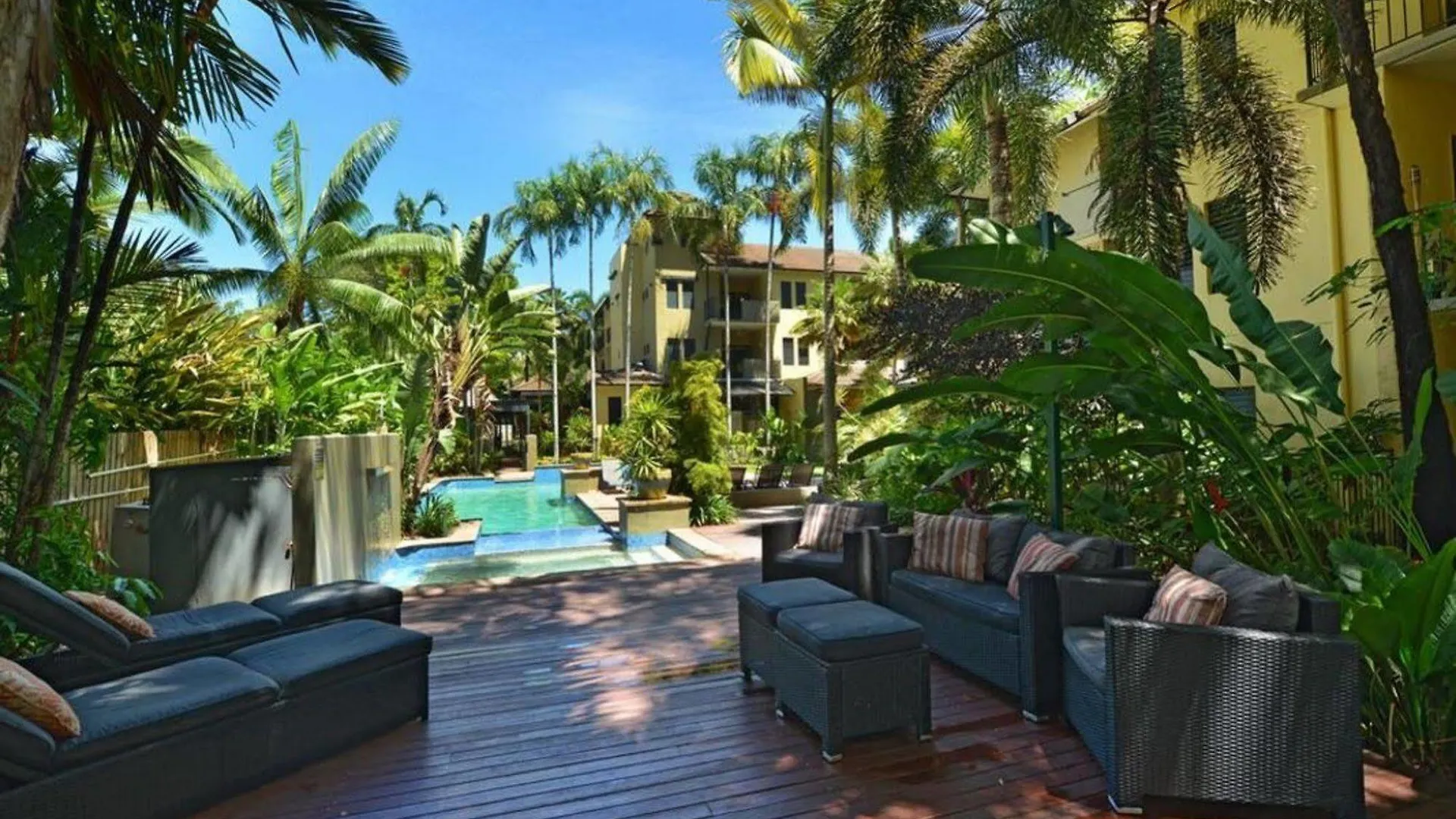 Aparthotel Reef Club Resort Port Douglas